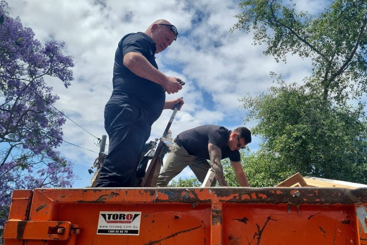 The Essential Guide to a Safe and Efficient Home Demolition 1 traders-levelling-bins-demolition-process